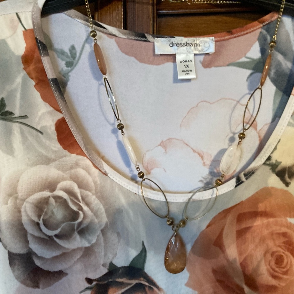 Dress Barn - Picture 3 of 3